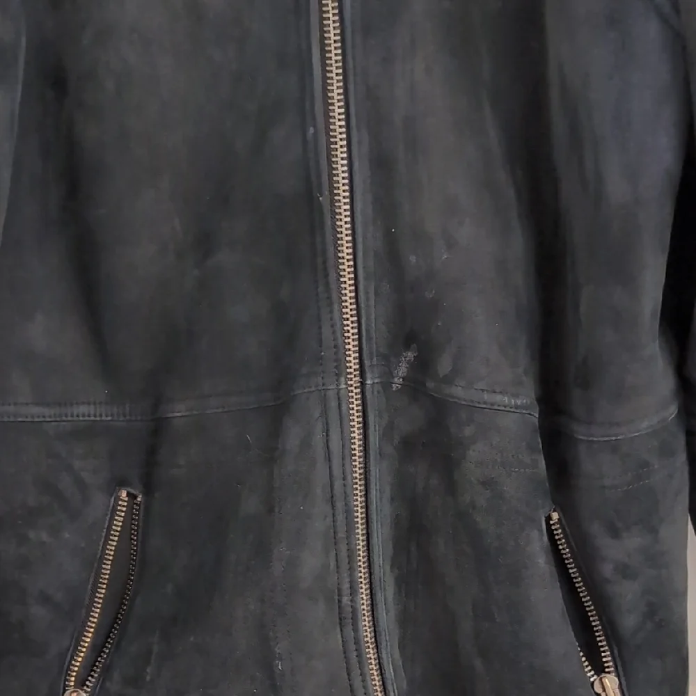 Danier Black Sheepskin Coat - Picture 3 of 11